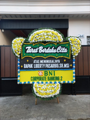 Papan Bunga Duka di Belantikan Raya